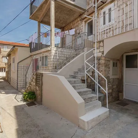 Apartments Mate Komiza Exterior photo